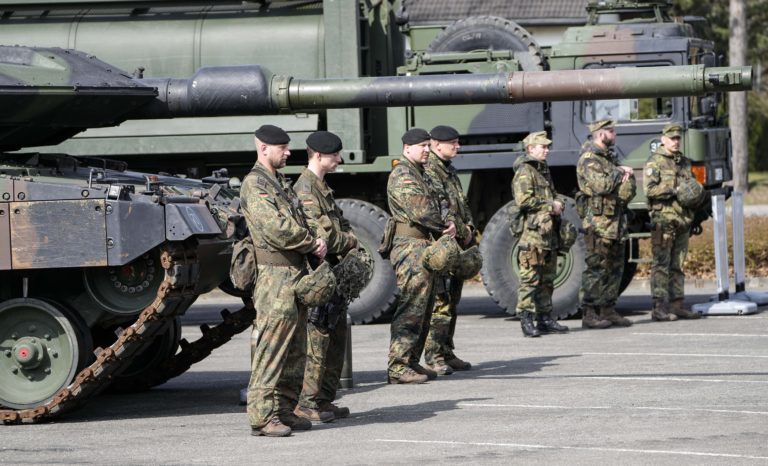 Πόλεμος στην Ουκρανία: Η Πολωνία στέλνει 60 εκσυγχρονισμένα άρματα μάχης στο μέτωπο, επιπλέον από τα Leopards