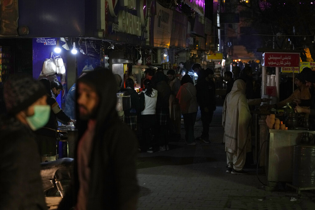 Πακιστάν: Αποκαταστάθηκε η ηλεκτροδότηση μετά το εκτεταμένο μπλακάουτ