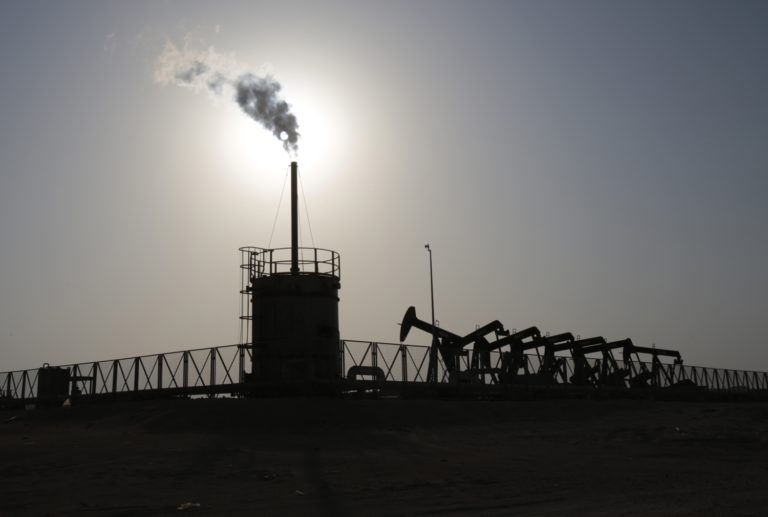‘Ενθετο Οικονομία: Η επάνοδος της Κίνας ασκεί ανοδικές πιέσεις στο πετρέλαιο