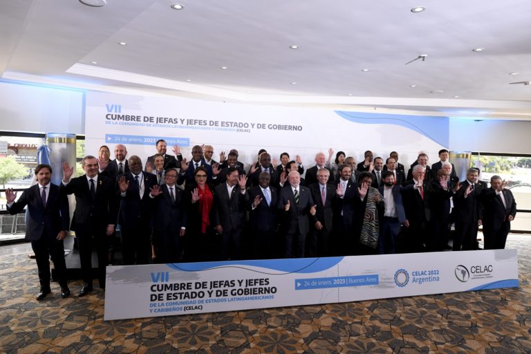 Βραζιλία: Επιστροφή στη σύνοδο κορυφής CELAC – Πρόταση ζώνης ελεύθερων συναλλαγών από την Ουρουγουάη
