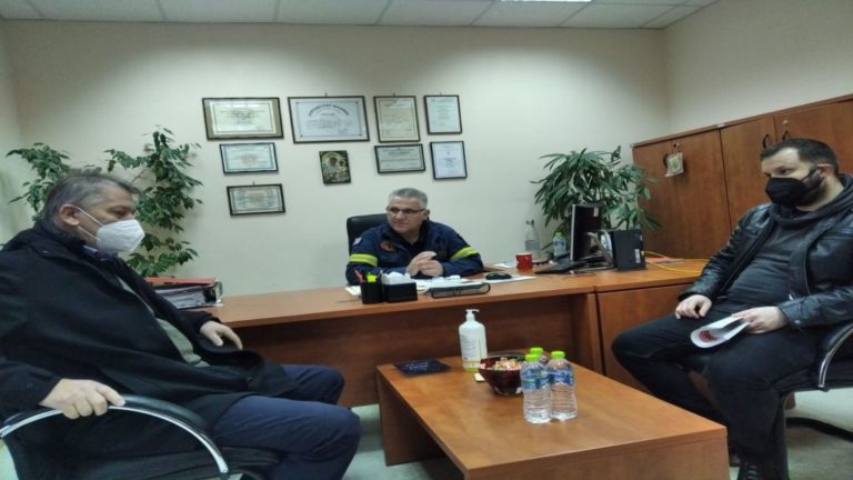 Περιοδεία στελεχών του ΚΚΕ στον 3ο Πυροσβεστικό Σταθμό Λάρισας και στην 8η ΕΜΑΚ Θεσσαλίας