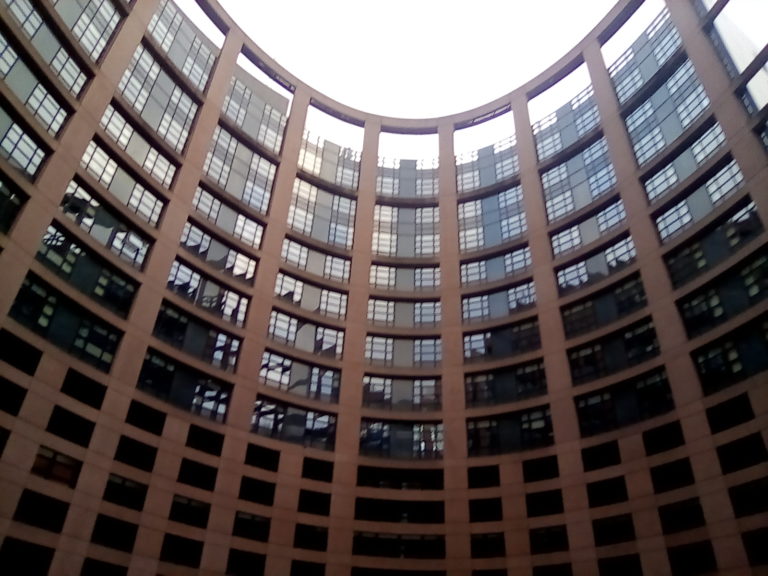 Τροποποίηση κανονισμού στο ΕΚ: Ο Ευρωπαίος Γενικός Εισαγγελέας θα μπορεί να υποβάλει αιτήματα για άρση της ασυλίας