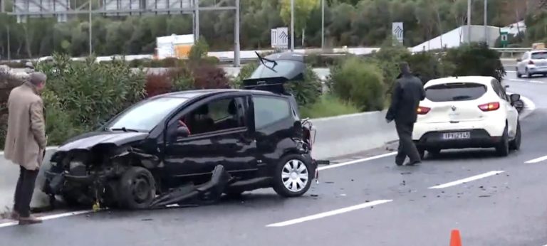 Καραμπόλα 8 οχημάτων στη Λεωφ. Κατεχάκη – Δύο ελαφρά τραυματίες