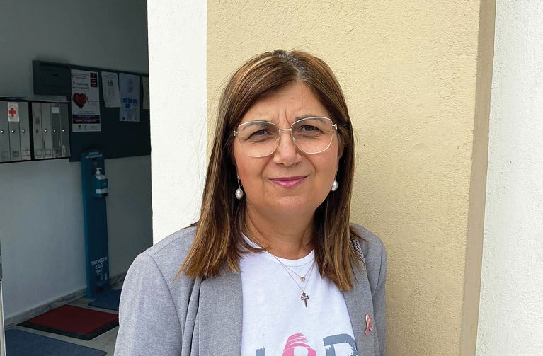 Στηθόθεσμοι για καρκινοπαθείς γυναίκες αγοράστηκαν από το Σύλλογο “Δύναμη Ψυχής” με τα χρήματα του SANΤA RUN