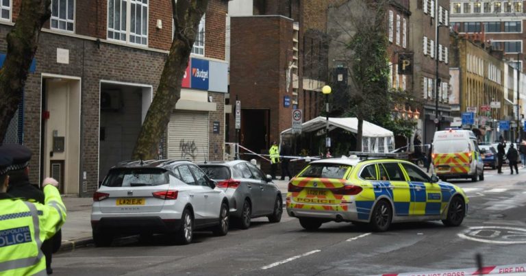 Εξι τραυματίες από επίθεση ενόπλων εναντίον εκκλησίας στο Λονδίνο