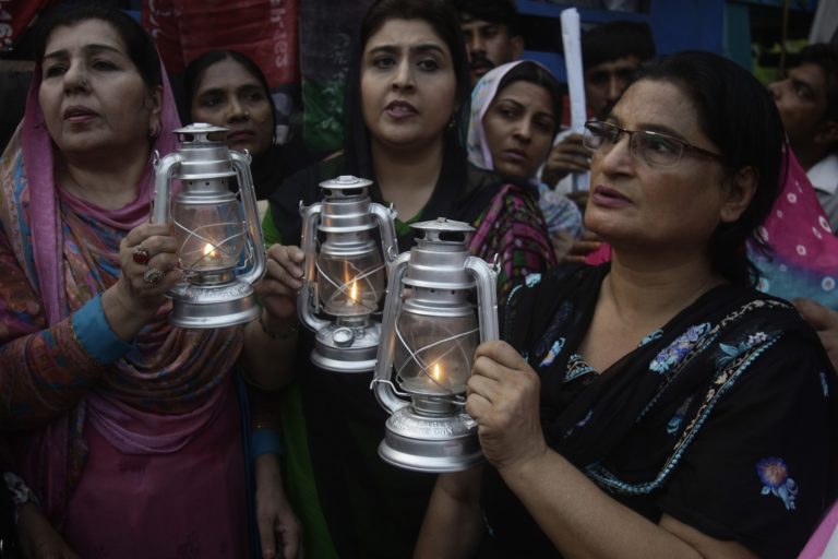 Πακιστάν: Χωρίς ρεύμα πολλές περιοχές από εκτεταμένες διακοπές