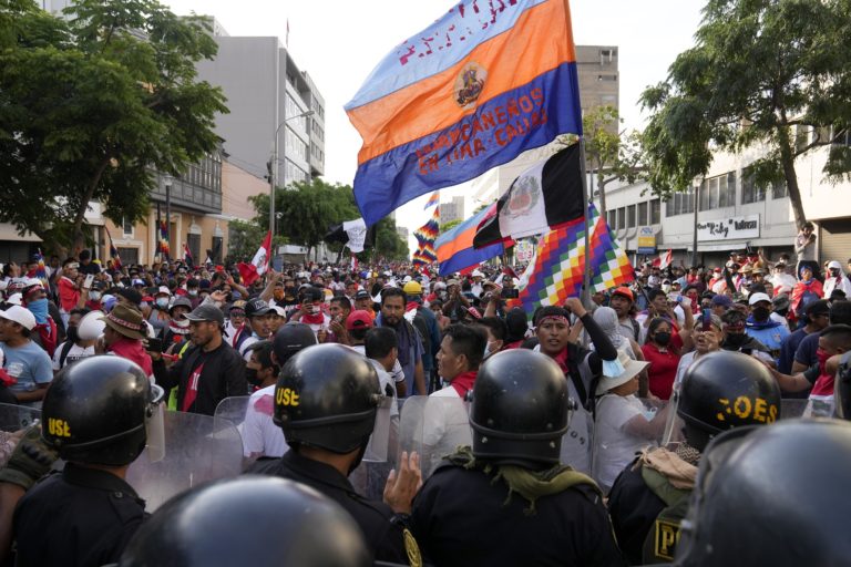 Περού: Επεκτείνει την κατάσταση έκτακτης ανάγκης  λόγω διαμαρτυριών και διαδηλώσεων