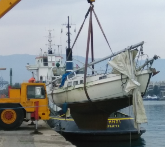 Καλαμάτα: Απομακρύνθηκαν από το λιμάνι κατασχεμένα σκάφη