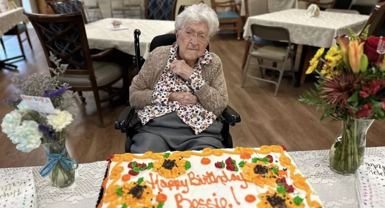 Η Μπέσι Χέντρικς, ο γηραιότερος άνθρωπος της Αμερικής, πέθανε σε ηλικία 115 ετών