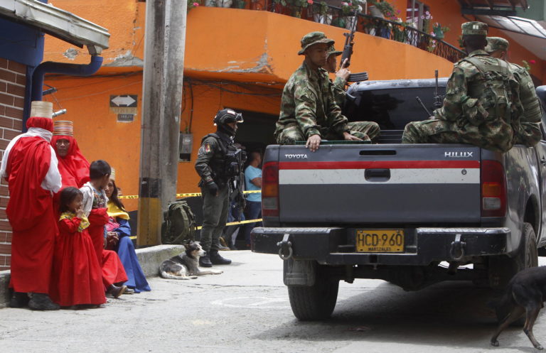 Κολομβία: Τουλάχιστον 10 νεκροί σε μάχες μεταξύ ανταρτών