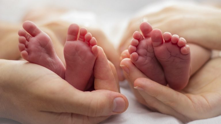 Ιταλία: Γυναίκα γεννημένη με μισή καρδιά γίνεται μητέρα διδύμων