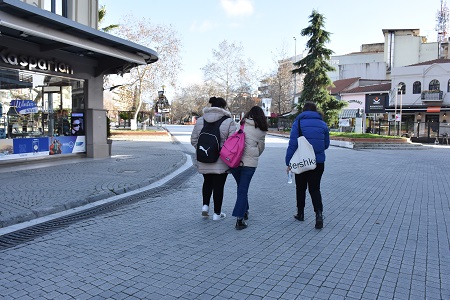 Κομοτηνή: Φοιτητικές απογευματινές εξομολογήσεις