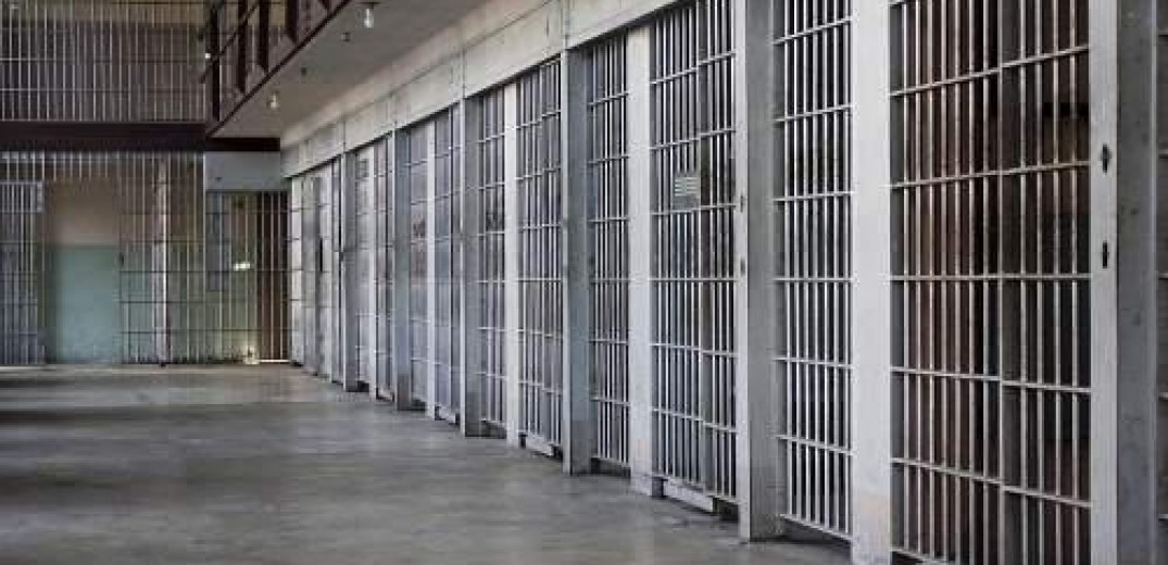 Αιφνιδιαστική έρευνα στις φυλακές της Κω – Tι βρήκαν στα κελιά των κρατουμένων