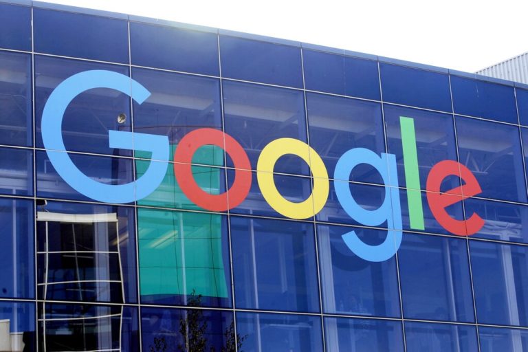 Google: Μειώνει φορητούς υπολογιστές, υπηρεσίες και συρραπτικά για «πολυετή» εξοικονόμηση πόρων