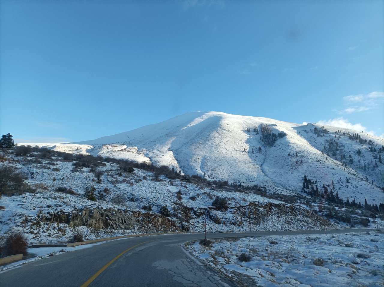 Αύξηση της χιονοκάλυψης στα ορεινά της ηπειρωτικής χώρας – Ανάσα για το χειμερινό τουρισμό