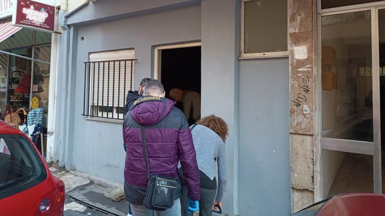 Άγριο έγκλημα στα Χανιά: «Η πόρτα ήταν ανοιχτή από το πρωί» λένε οι γείτονες του 53χρονου που βρέθηκε φιμωμένος και νεκρός