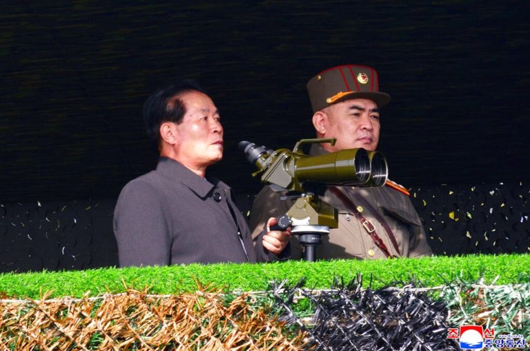 Βόρεια Κορέα: Ο Κιμ Γιονγκ Ουν αντικατέστησε τον ισχυρότερο στρατιωτικό αξιωματούχο