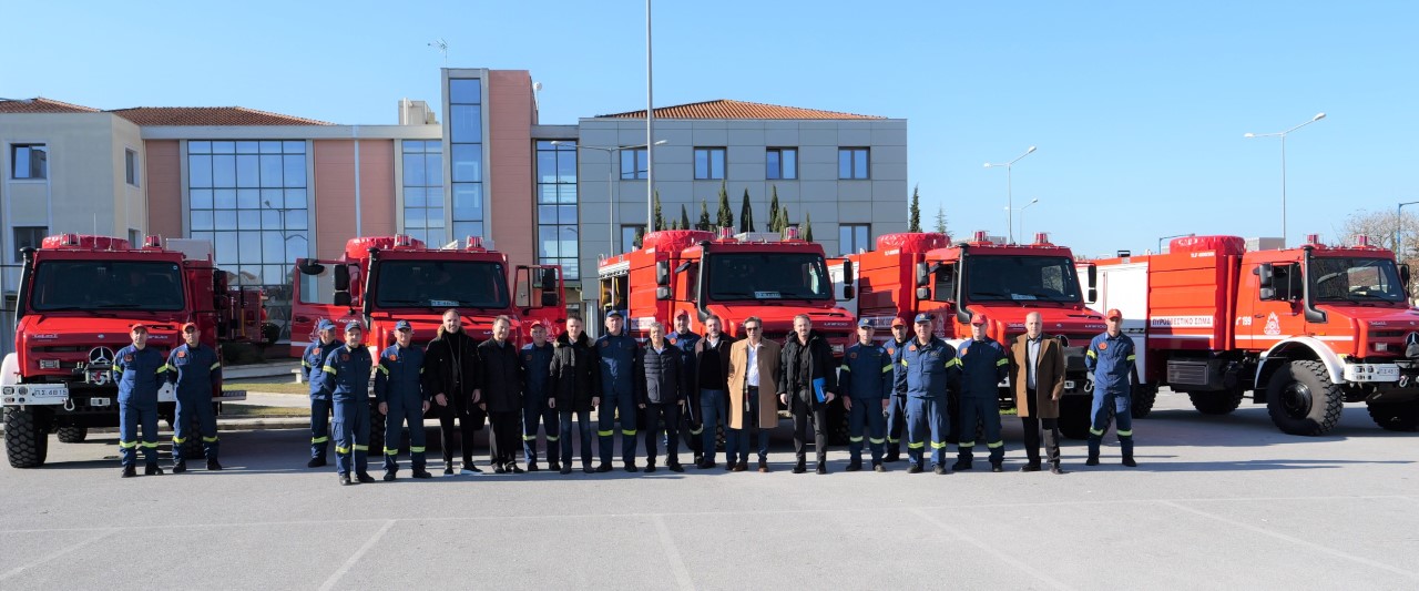 Θεσσαλία: Με 22 νέα οχήματα ενισχύεται η Πυροσβεστική – Παραδόθηκαν σήμερα τα πρώτα οχτώ