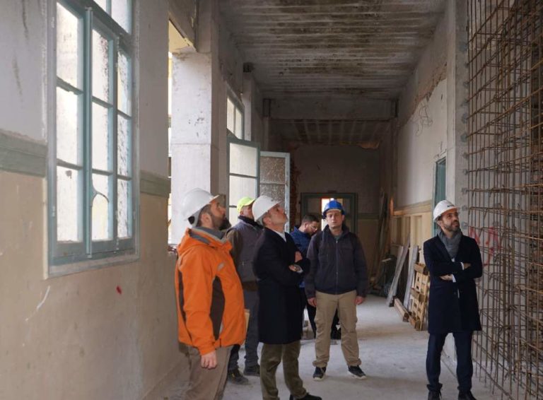 Θεσσαλονίκη: Σε εξέλιξη τα έργα αποκατάστασης του διατηρητέου σχολείου της οδού Κριεζώτου