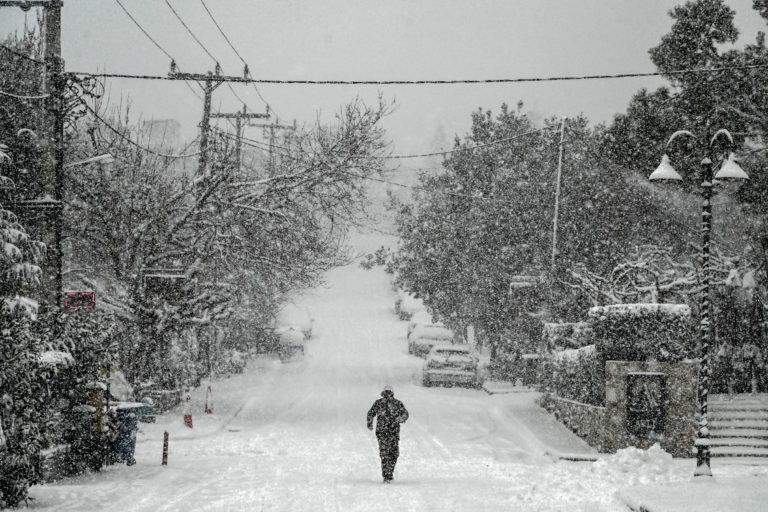 Ο καιρός με τον Σάκη Αρναούτογλου: Χιονοπτώσεις στα πεδινά το επόμενο Σαββατοκύριακο