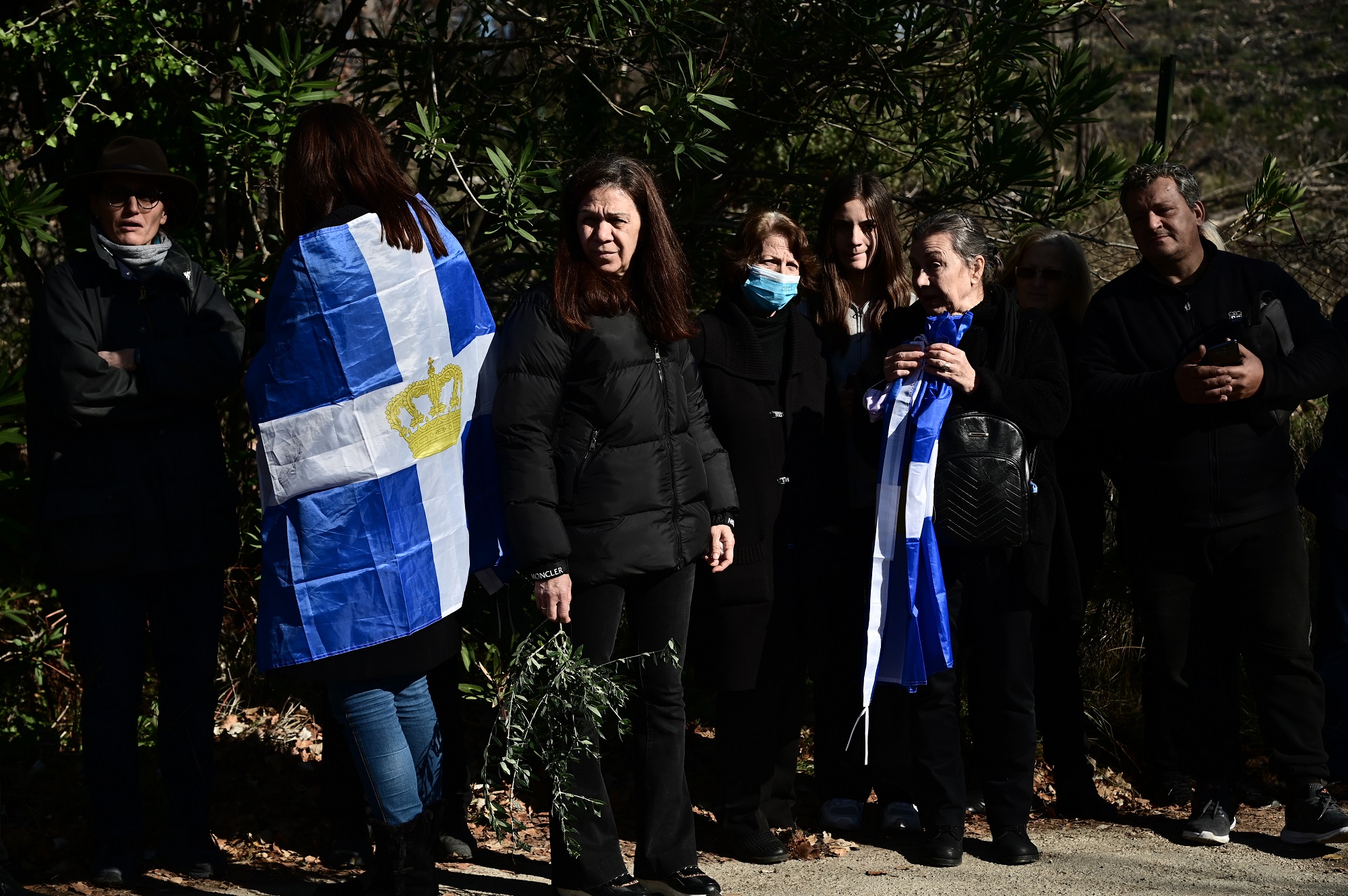 Ενταφιάστηκε στο Τατόι ο τέως βασιλιάς Κωνσταντίνος – Δίπλα στους προγόνους του