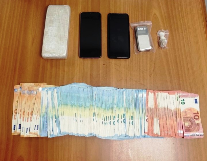 Θεσσαλονίκη: Συνελήφθησαν άντρας και δύο γυναίκες για διακίνηση ηρωίνης