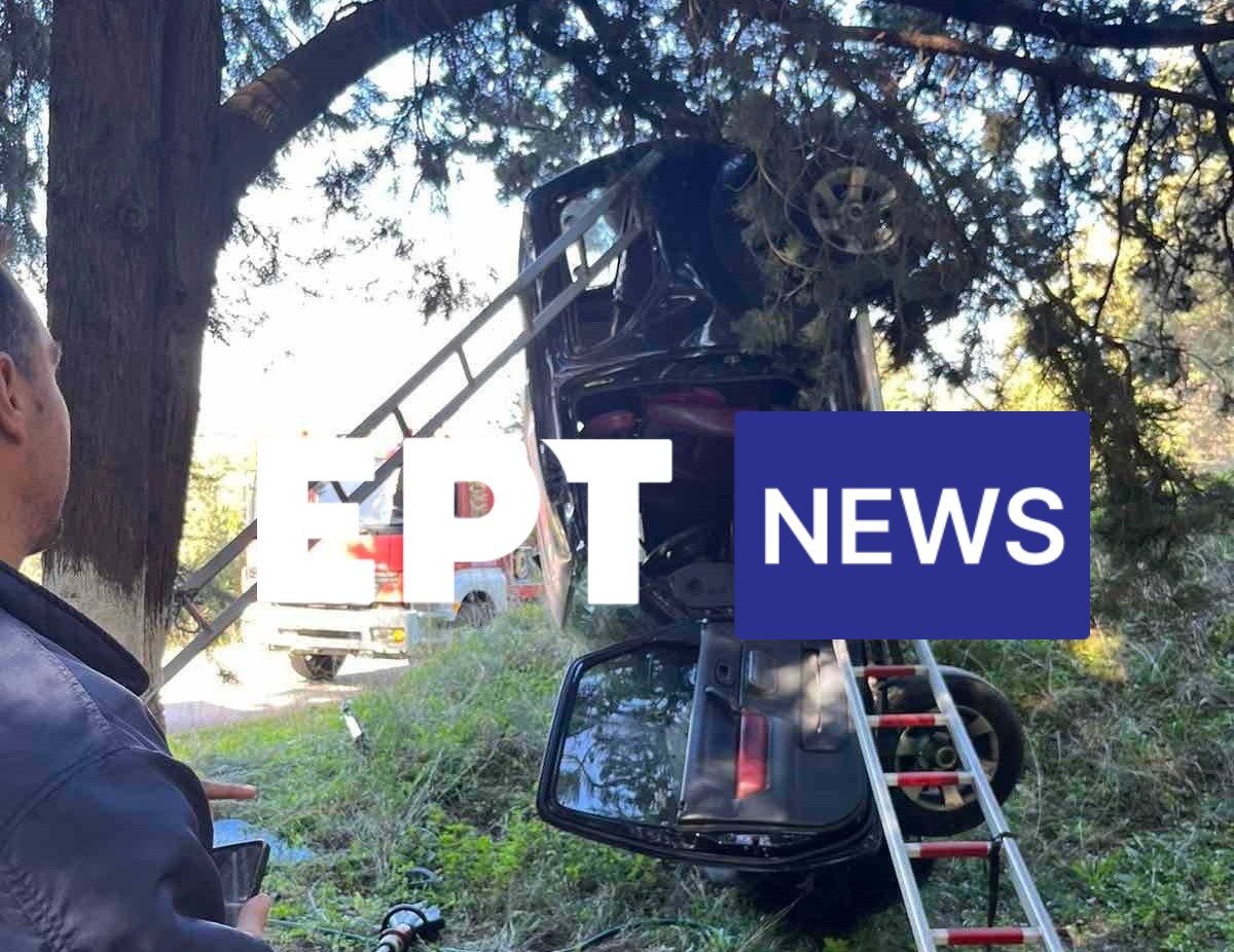 Χανιά: Αυτοκίνητο “κρεμάστηκε” σε δένδρο – Τυχερή η 72χρονη οδηγός