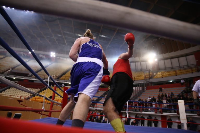 Ο παγκόσμιος πρωταθλητής Πυγμαχίας Μ. Κολέθρας στην ΕΡΤ: Εκπαιδευτικός αγώνας δεν σημαίνει ότι ανεβαίνουμε στο ρινγκ και παίζουμε ξύλο