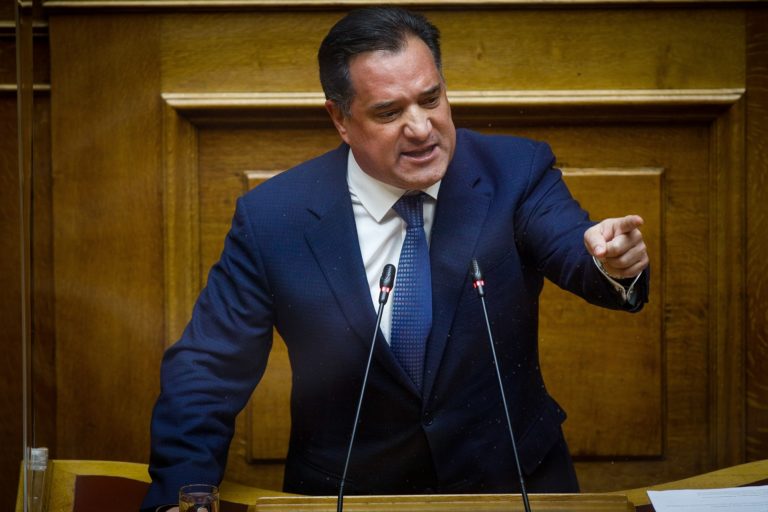 Βουλή: Άγρια κόντρα Γεωργιάδη – Τσακαλώτου στη συζήτηση για την πρόταση δυσπιστίας