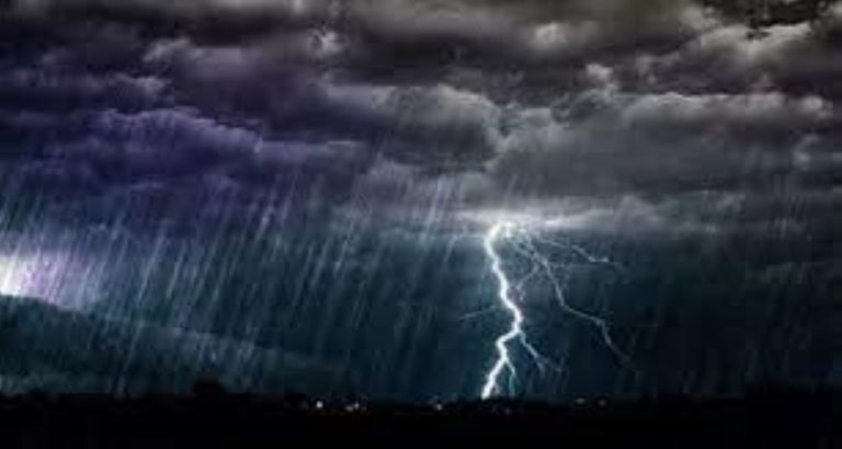 Ο καιρός με τον Π. Γιαννόπουλο: Ισχυρές βροχές και καταιγίδες στα ανατολικά της χώρας – Θυελλώδεις άνεμοι στο ανατολικό Αιγαίο