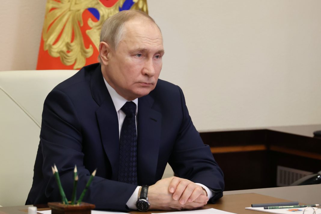 Ρωσία: Ο Πούτιν είναι «ανοιχτός» σε επαφές με τον Σολτς, λέει το Κρεμλίνο