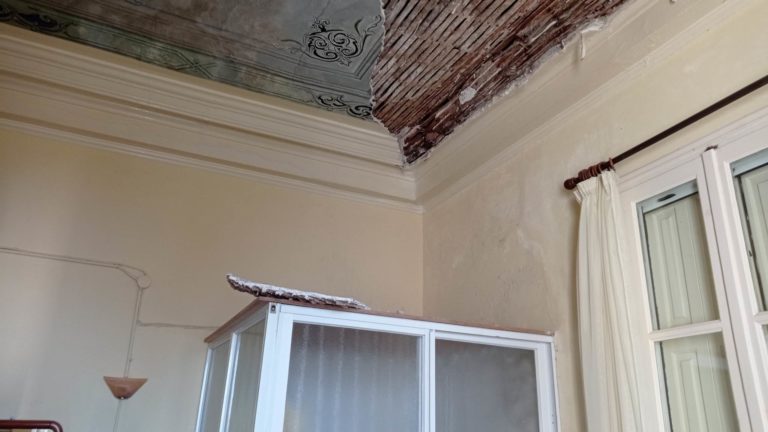 Λέσβος: 19 “κίτρινα” κτήρια σε 109 ελέγχους – Ζημιές και σε σχολεία