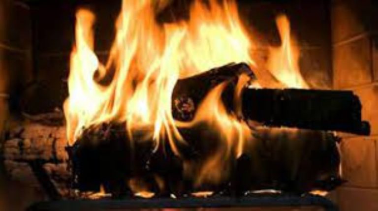 Συστάσεις της Διεύθυνσης Περιβάλλοντος για περιορισμό της χρήσης τζακιών και ξυλόσομπων- Τι έδειξαν οι μετρήσεις στην ατμόσφαιρα της Λάρισας