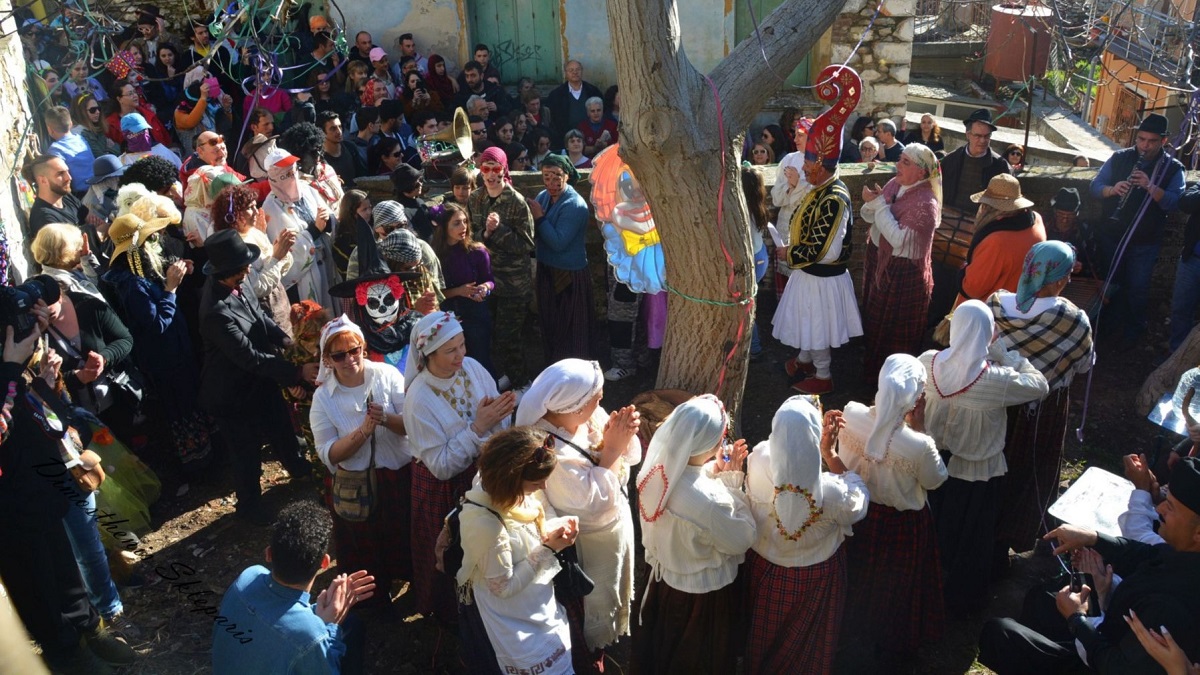 Λέσβος: «Τα τριψίματα» έχουν την τιμητική τους στο Αγιασώτικο καρναβάλι (βίντεο)