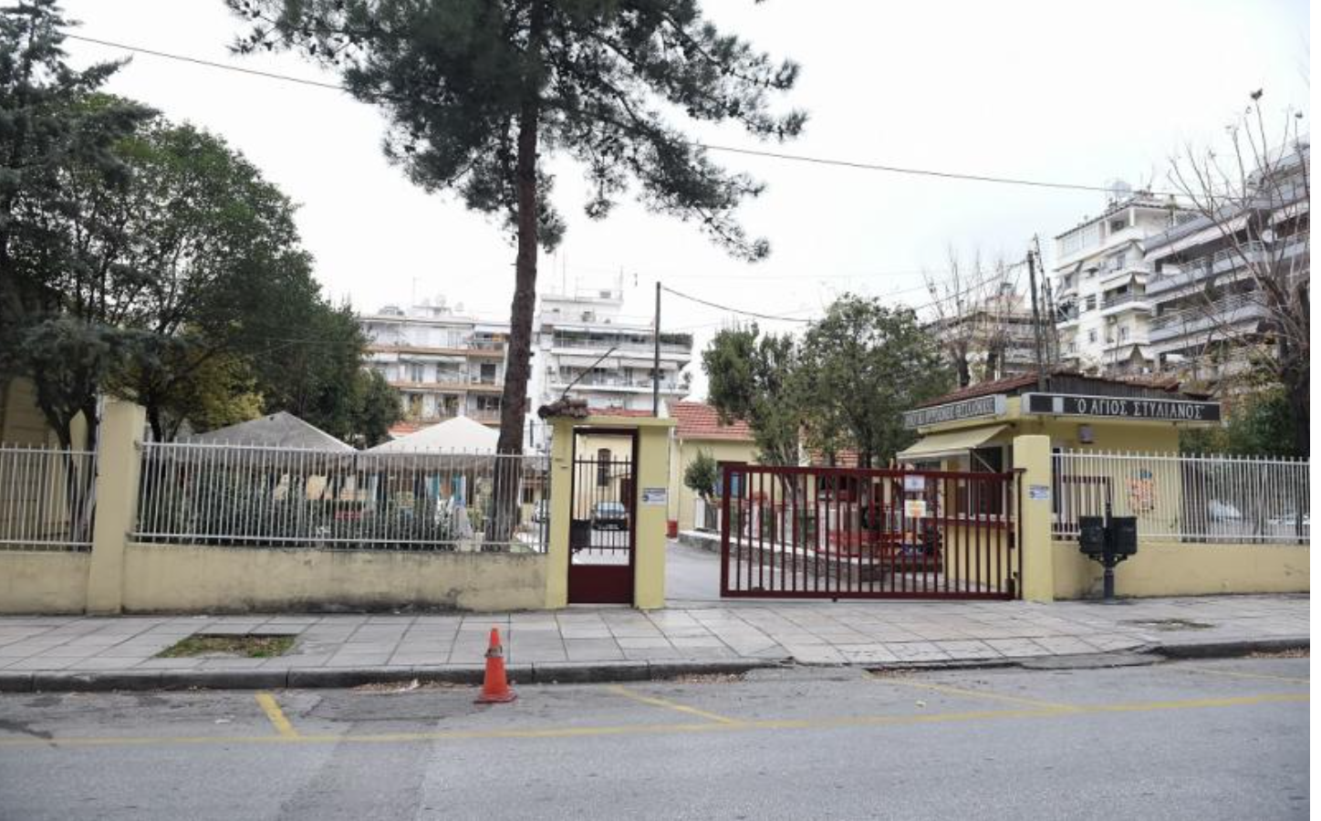 Θεσσαλονίκη: Κατέρρευσε στο Αστυνομικό Μέγαρο η μητέρα του κοριτσιού από τη Νιγηρία