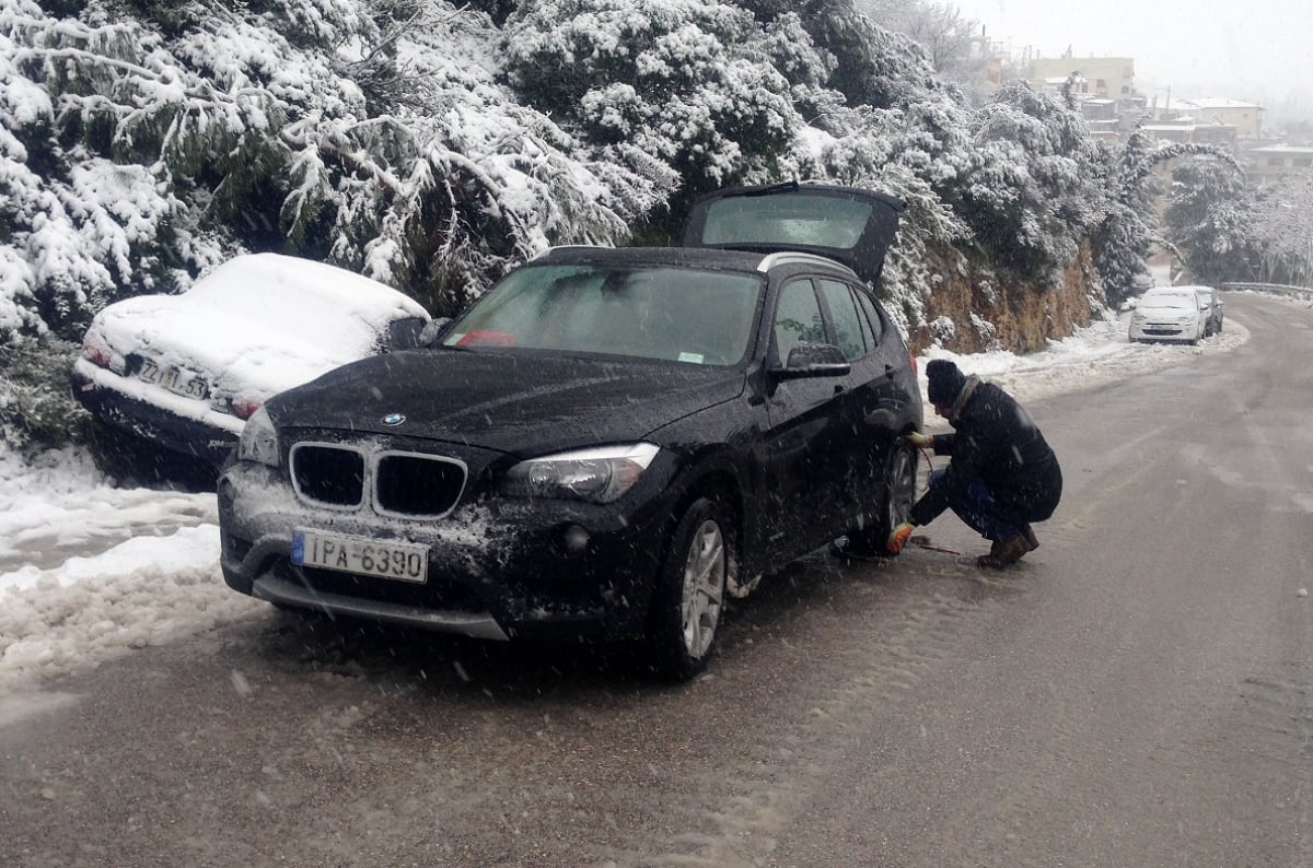 Θεσσαλονίκη: Κίνηση με αλυσίδες σε σημεία του επαρχιακού οδικού δικτύου