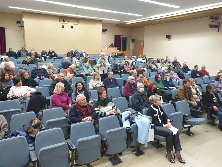 Παρουσιάστηκε στη Λάρισα το βιβλίο ΕΘΝΟ ΟΙΚΟ ΤΟΠΙΚΑ του Β. Νιτσιάκου