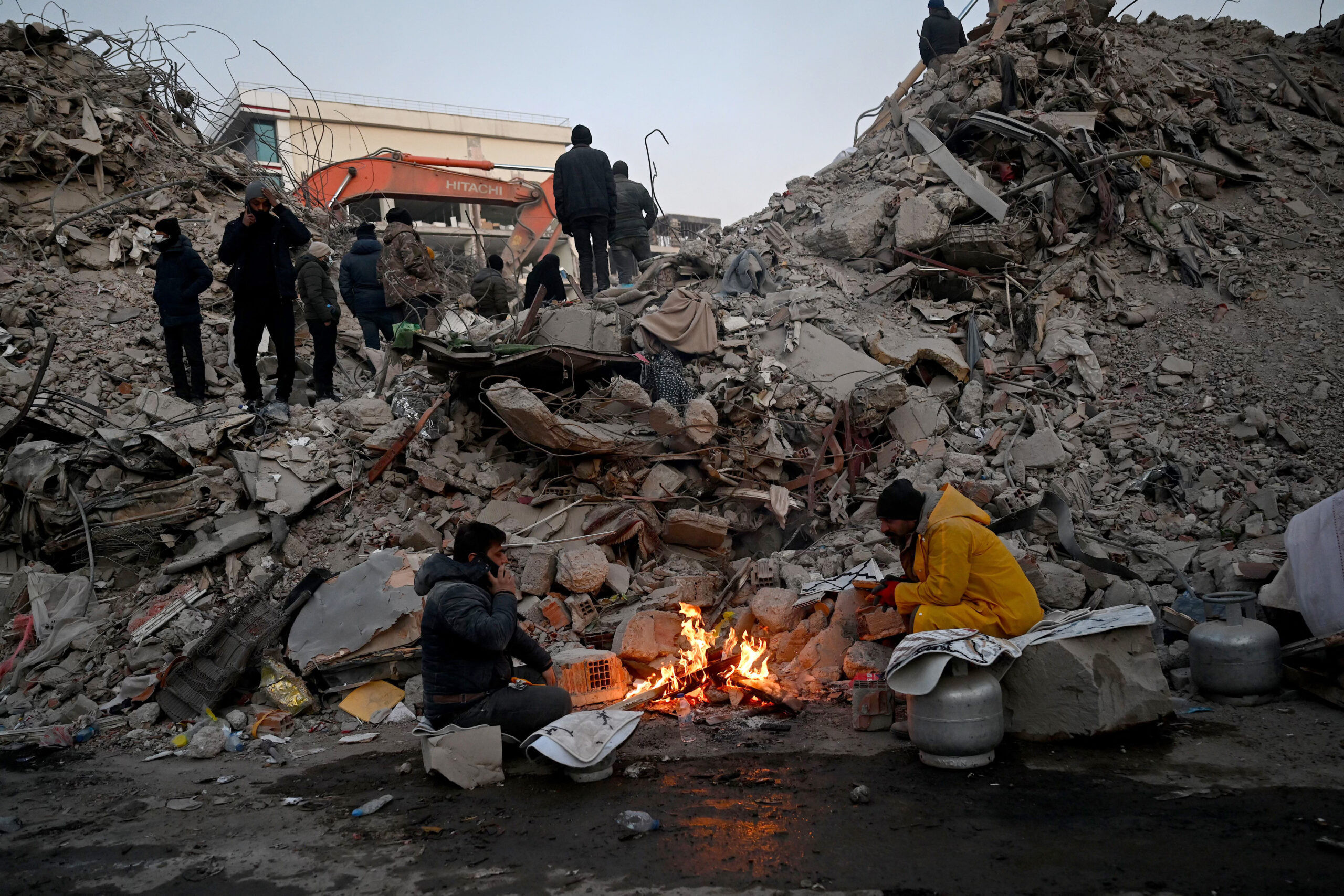 Σεισμός στην Τουρκία: Μπαράζ συλλήψεων για την κατάρρευση κτηρίων – Μεγαλώνει ο αριθμός των νεκρών