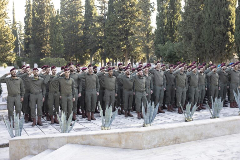 Επίσκεψη αξιωματικών του ισραηλινού στρατού ξηράς στην Ισραηλιτική Κοινότητα Θεσσαλονίκης