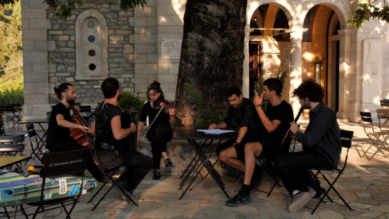 Όρος Ensemble: ένα σύνολο δωματίου… στο χωριό