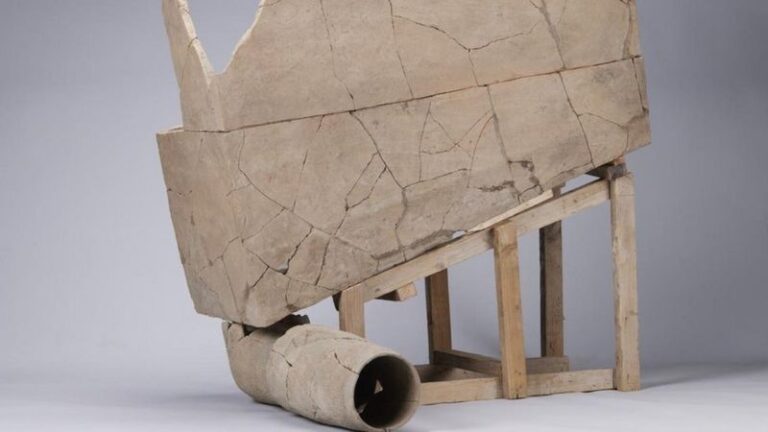 Τουαλέτα που είναι 2.400 ετών ανακαλύφθηκε στην Κίνα