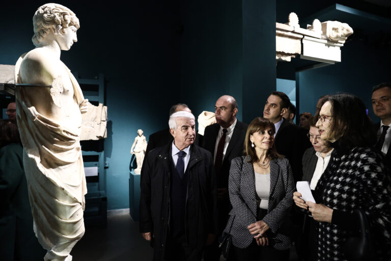 Η Κατερίνα Σακελλαροπούλου στα εγκαίνια του Αρχαιολογικού Μουσείου Ελευσίνας