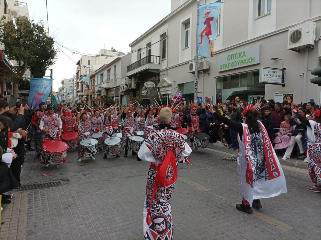 Ξεπέρασε κάθε προηγούμενο η συμμετοχή στο Καρναβάλι του Ρεθύμνου (photos)