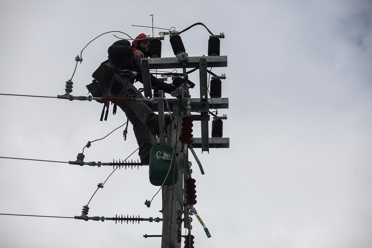 ΔΕΔΔΗΕ: Διακοπές ρεύματος σε περιοχές της Αττικής – Πού έχει αποκατασταθεί η ηλεκτροδότηση