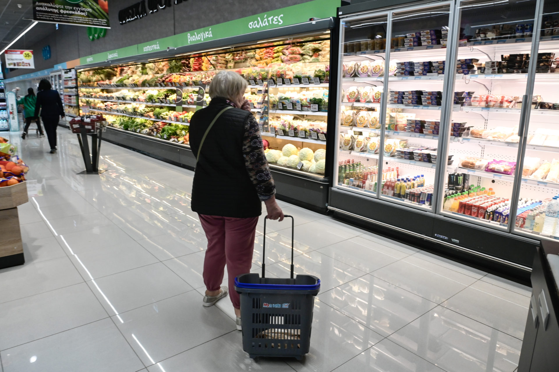 ΣΤΙΓΜΙΟΤΥΠΑ ΑΠΟ SUPER MARKET - ΚΑΛΑΘΙ ΝΟΙΚΟΚΥΡΙΟΥ (ΜΙΧΑΛΗΣ ΚΑΡΑΓΙΑΝΝΗΣ/EUROKINISSI)