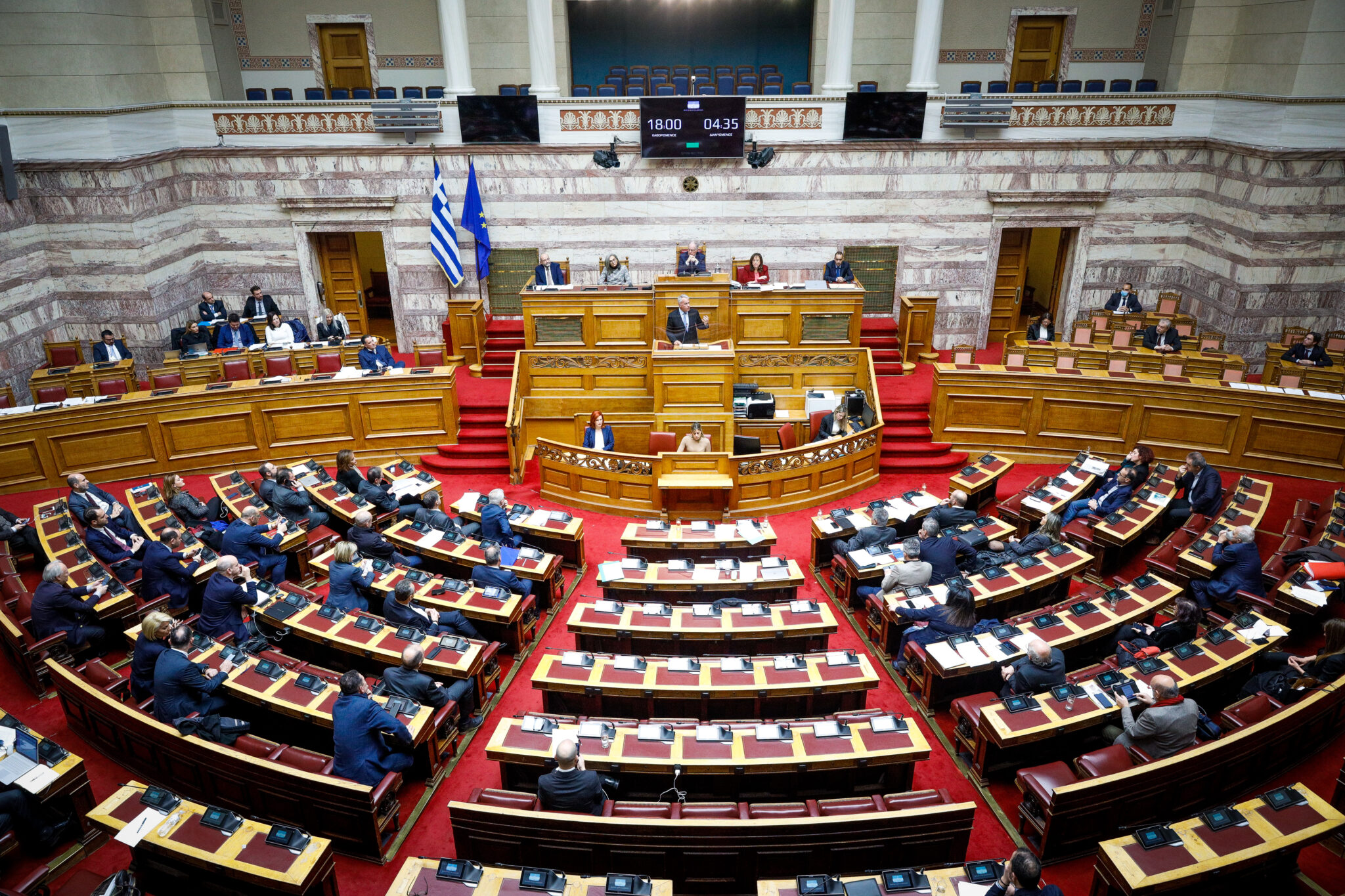 Υπερψηφίστηκε η τροπολογία για το κόμμα Κασιδιάρη Υπερψηφίστηκε η τροπολογία για το κόμμα Κασιδιάρη