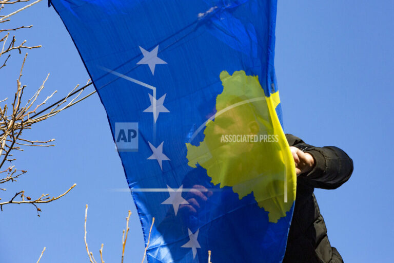 Σερβία-Κόσοβο: Διαδήλωση φοιτητών κατά της Ένωσης Σερβικών Δήμων