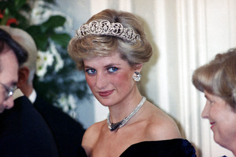 Πριγκίπισσα Νταϊάνα: Σε δημοπρασία 32 προσωπικές επιστολές της