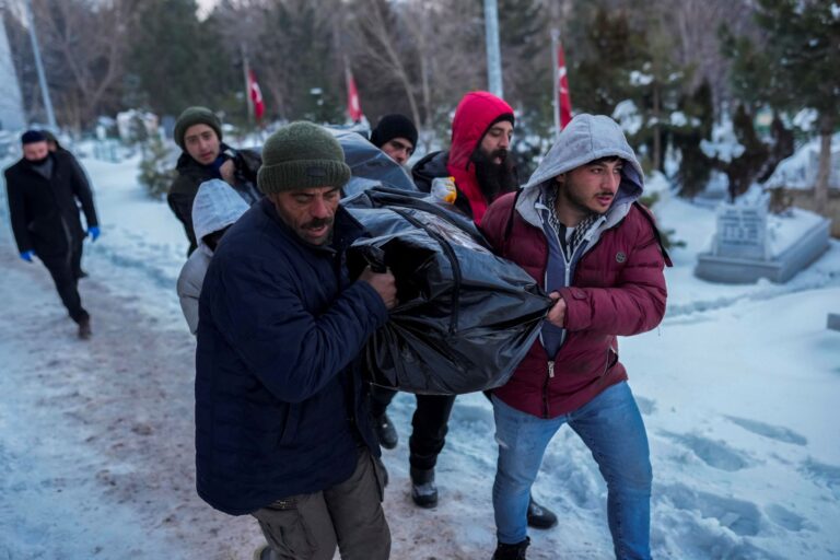 Σεισμός στην Τουρκία: Πάνω από 28.000 οι νεκροί – Θα διπλασιαστούν, προειδοποιεί ο ΟΗΕ