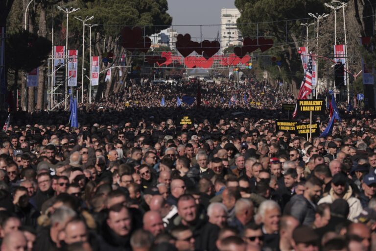 Σαλί Μπερίσα: Η διαμαρτυρία στην αλβανική Βουλή, είναι για να υπερασπίζετε την ψήφο σας